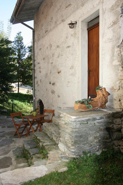 Casa Bucaneve&Ciclamino Gravedona Habitación foto